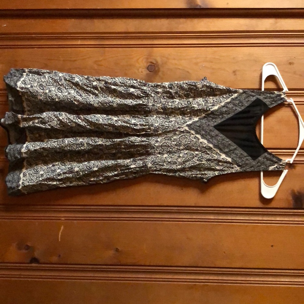 Patterned simple dress